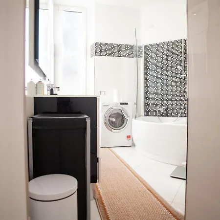 Citta' Studi - British School Area- Wifi-3pax Apartment