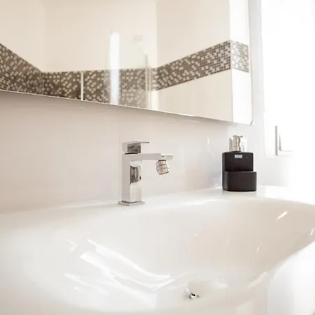 Apartment Citta' Studi - British School Area- Wifi-3pax