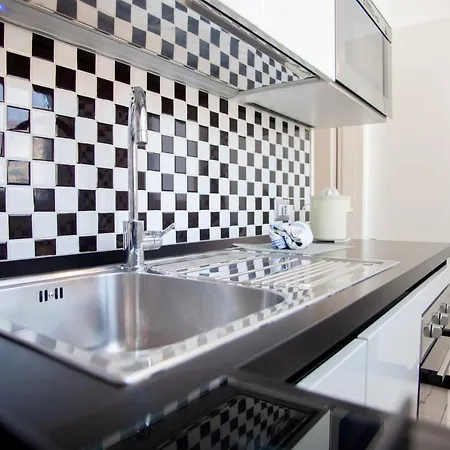 Apartment Citta' Studi - British School Area- Wifi-3pax Milan