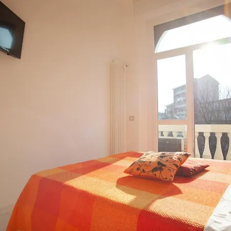 Citta' Studi - British School Area- Wifi-3pax Apartment