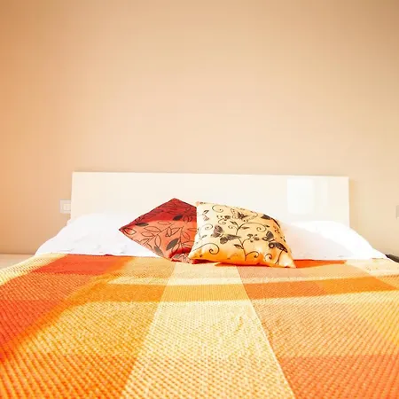 Citta' Studi - British School Area- Wifi-3pax Apartment *