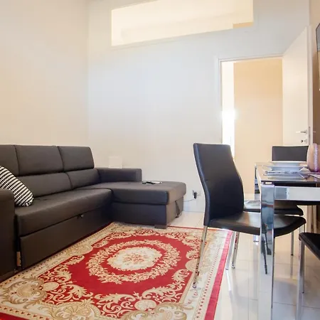 Apartment Citta' Studi - British School Area- Wifi-3pax
