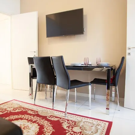 Citta' Studi - British School Area- Wifi-3pax Apartment *